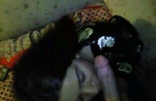 XXX Dos deliciosas putas porno casero hecho en casa obtener azotado por su caliente vapor Dominator