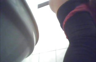 XXX Azumi videos pornoscaseros Harusaki se quita las bragas para una buena masturbación