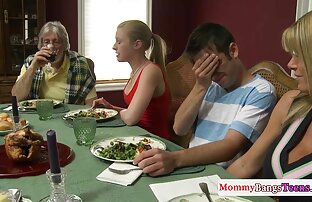 XXX Casero anal: Milf disfruta de culo antes de la ducha videos pormo caseros