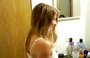 XXX Sexy adolescente xxxtrios caseros Nikki Kay recibe un golpe